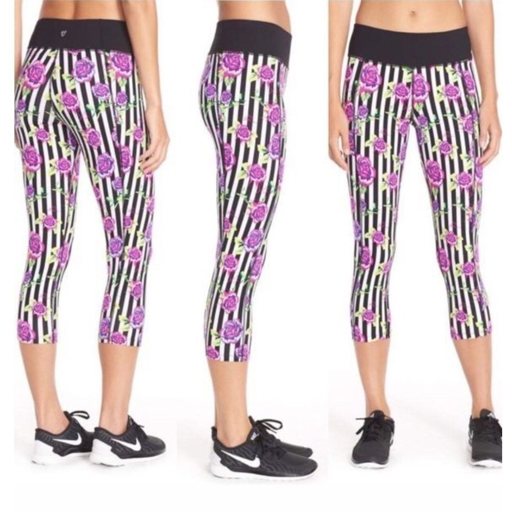 Betsey Johnson Black and White Striped Rose Leggings XS